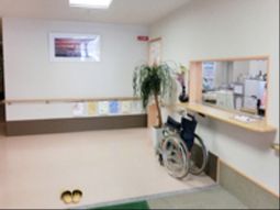 車椅子のあるフロント
