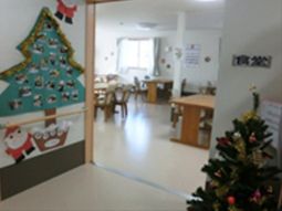 クリスマスの飾り付けダイニング