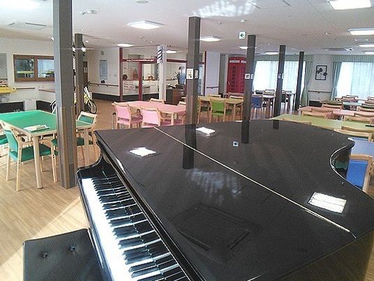 ピアノのある共有スペース