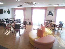 明るいダイニングルーム