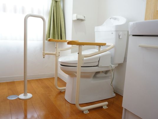 介助用トイレ設備