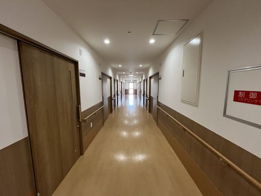 長い廊下
