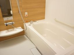 清潔なバスルーム