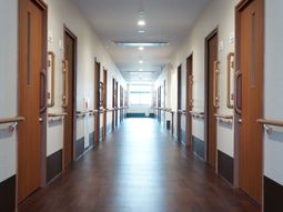 清潔感溢れる廊下