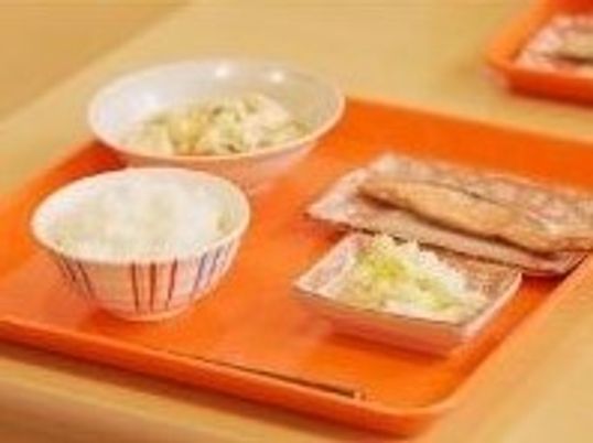 整えられた食事のセット