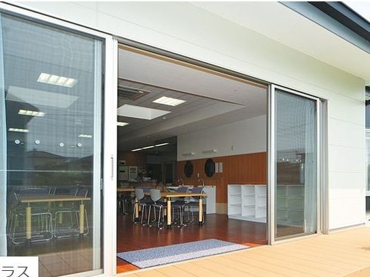 広々とした共有スペース