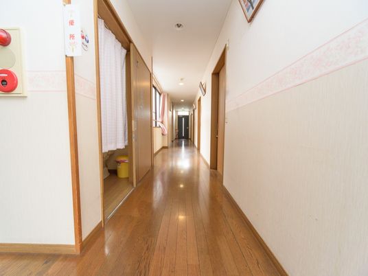 清潔感ある廊下