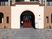 エントランスの堂々たる外観