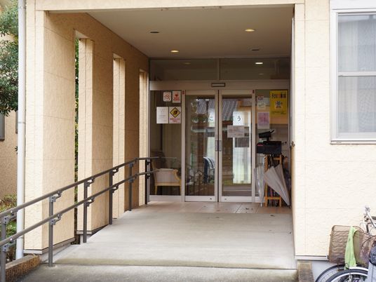 エントランスの手前の通路