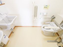 清潔感あるトイレ空間