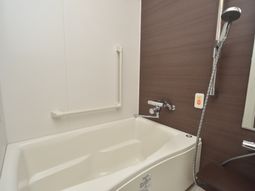 清潔な手すり付浴槽