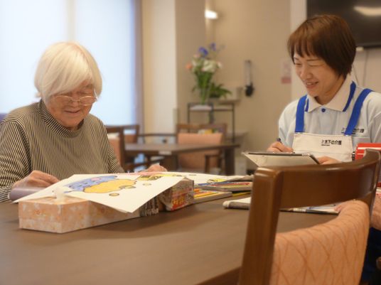 アート活動中の部屋