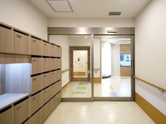 整然とした廊下の様子