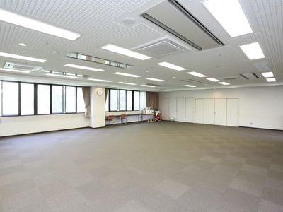 広々とした多目的室