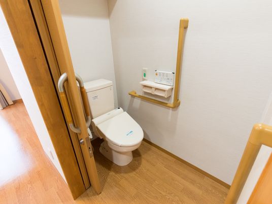 清潔なトイレ室内