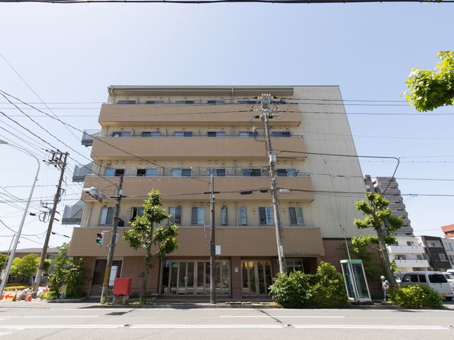 多階建て施設外観