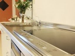 清潔感あるキッチンカウンター