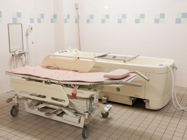 浴室用機器設備