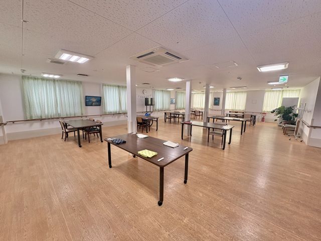 広い食堂  