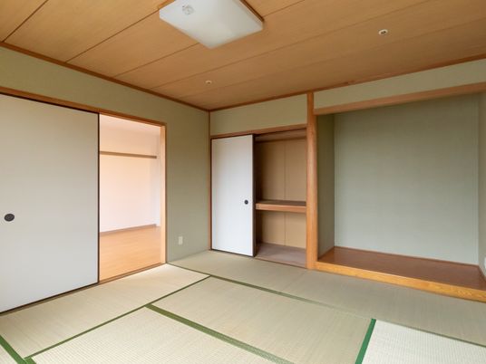 清潔な和室の居室