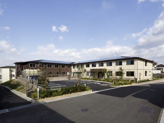 広々した外観の施設 外観 開放感のある外観が特徴の施設です。ゆったりとした敷地でのびのびとご勤務いただけます。