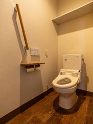安全性が考慮されたトイレ