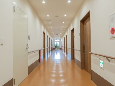 清潔感のある施設廊下