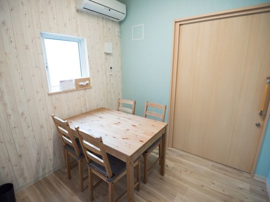 木目調の居室