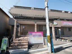 清潔感のあるエントランス