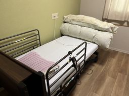 落ち着いた雰囲気の居室