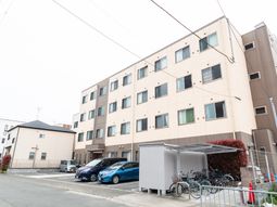 多階建ての建物外観