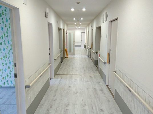 明るい廊下  