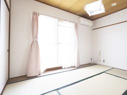 明るい部屋の居室