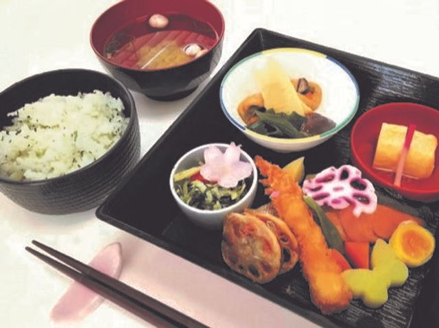 和風のバランス良い食事