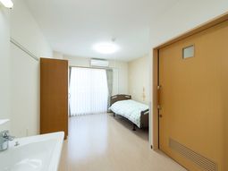 清潔な個室の空間