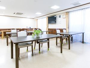 明るい食堂の一角