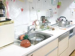 清潔なキッチンスペース