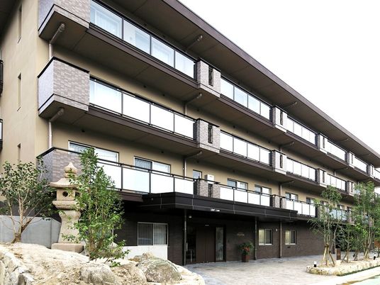 清潔感ある施設の外観