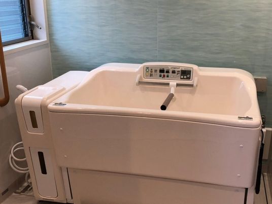 機能性高い介護用浴槽