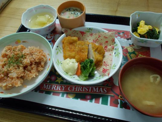 クリスマス仕様の食事