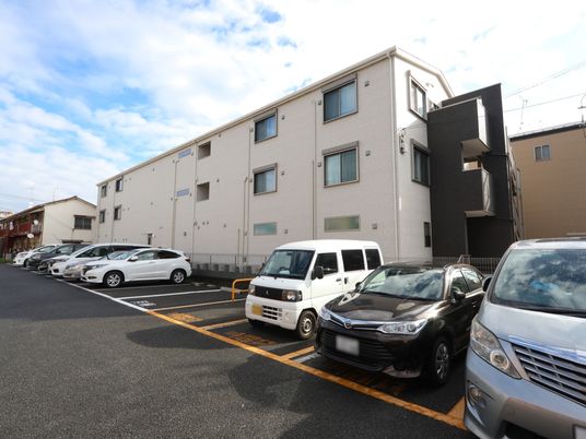 清潔感のある建物外観