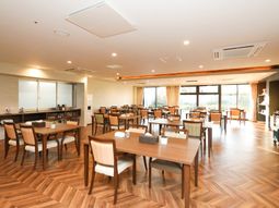 明るいダイニングルーム