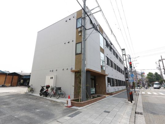 都市の角地建物