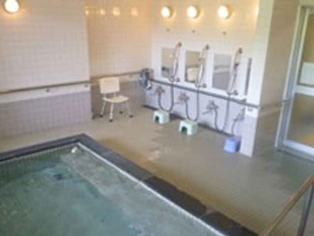 清潔な浴室 浴室 広々とした浴室で、快適な入浴をサポートできます。安全に配慮した設備が充実しています。