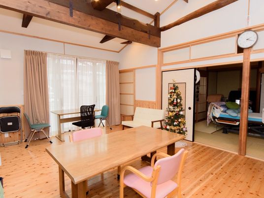 落ち着いた雰囲気の居室
