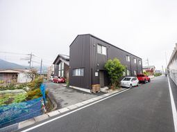 落ち着いた雰囲気の外観