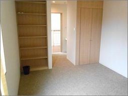 明るい空間の居室