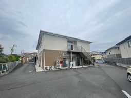 落ち着いた外観の建物