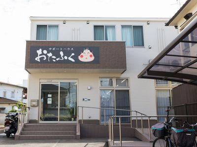 清潔感のあるエントランス