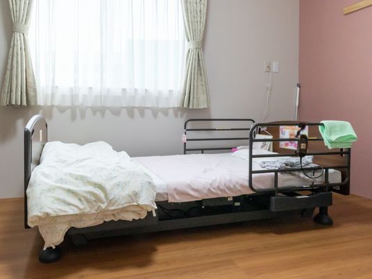 整頓された広々とした居室